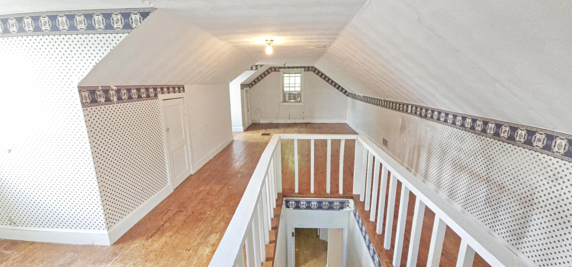 1017 Curtis AVE - Photo 7
