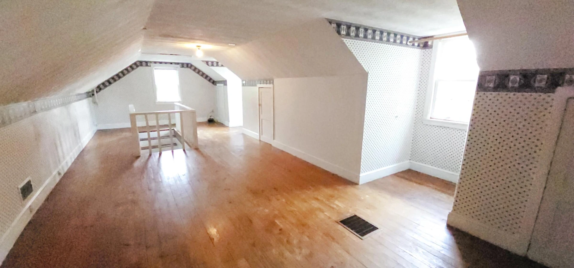 1017 Curtis AVE - Photo 8