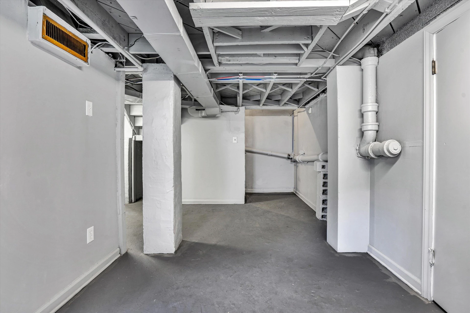 1228 Thomas AVE - Photo 23