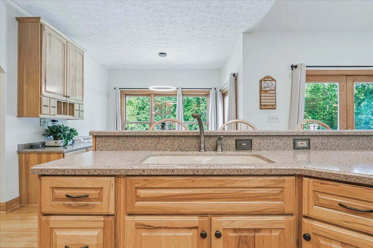274 Ernest DR - Photo 18