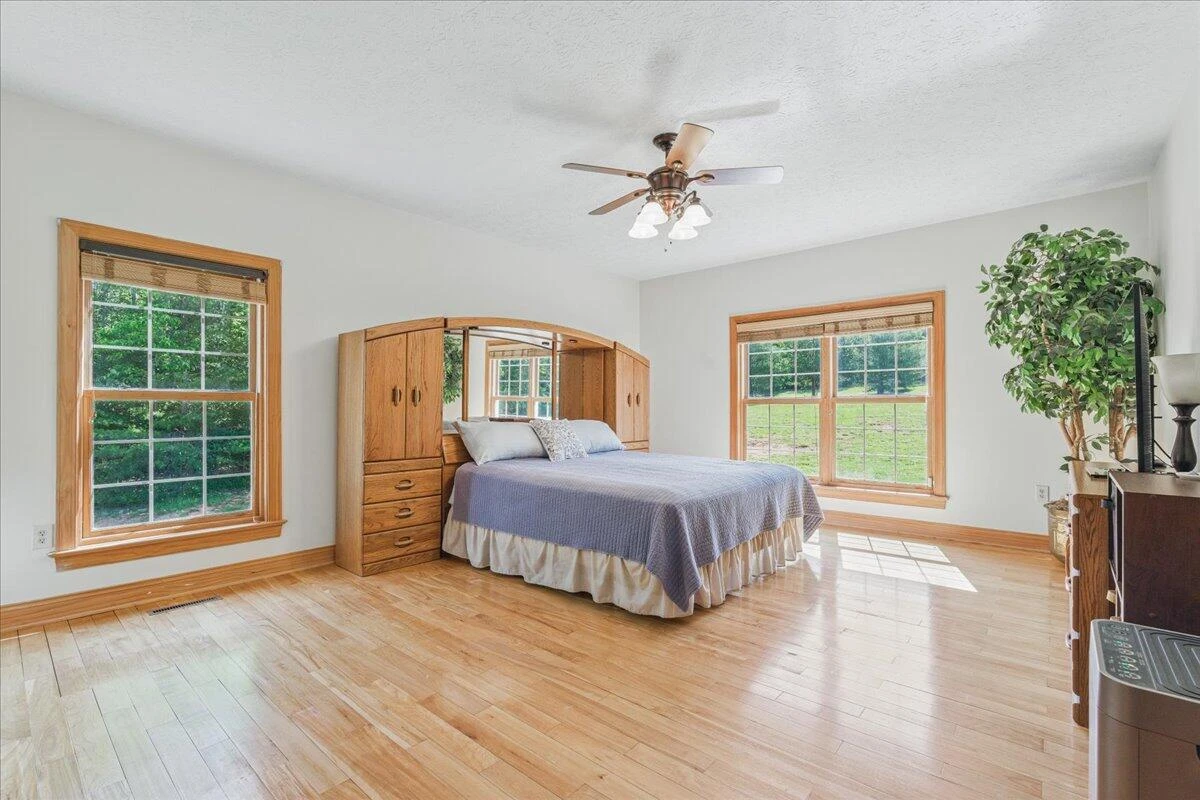 274 Ernest DR - Photo 25