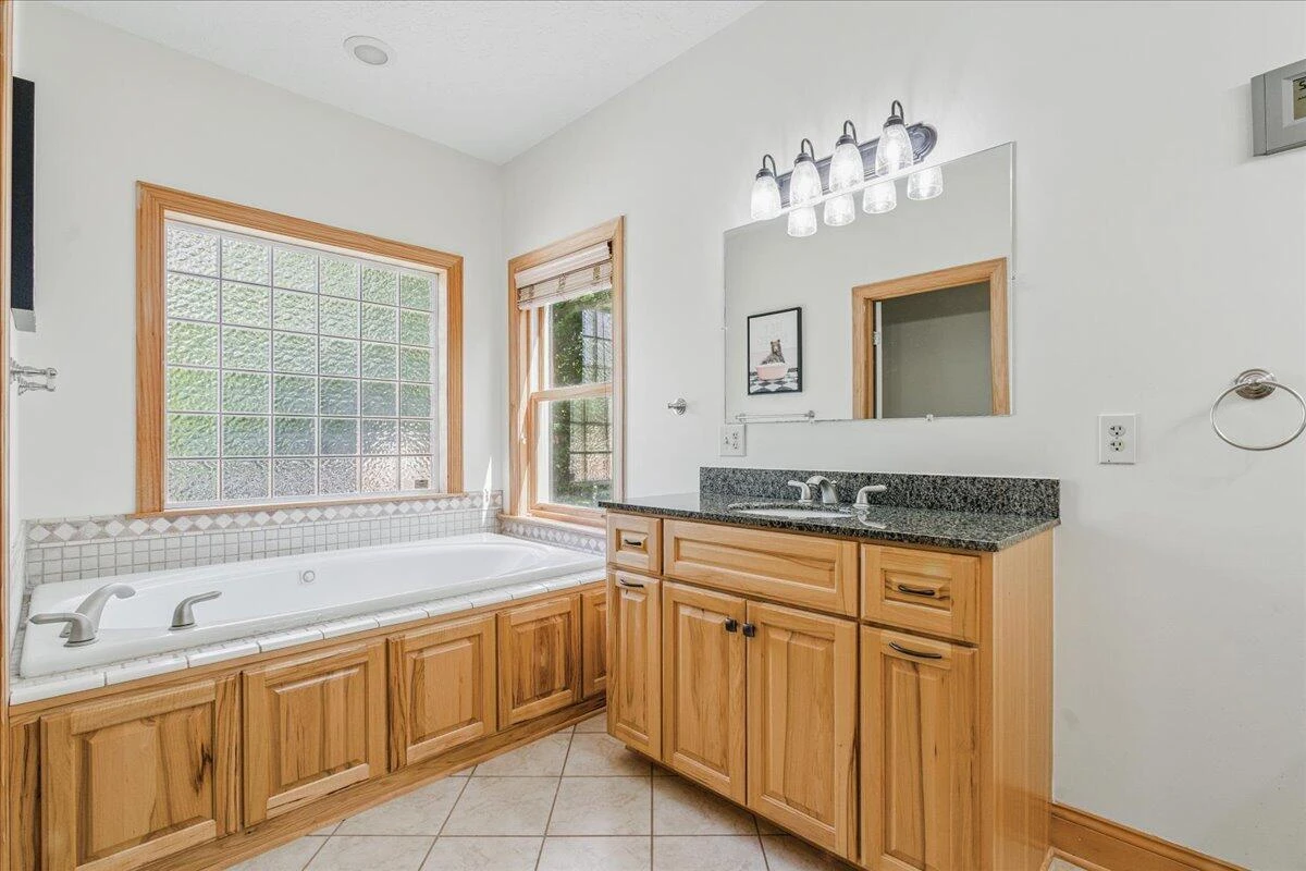 274 Ernest DR - Photo 28
