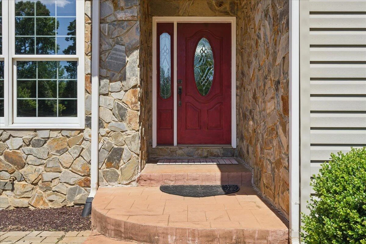 274 Ernest DR - Photo 3