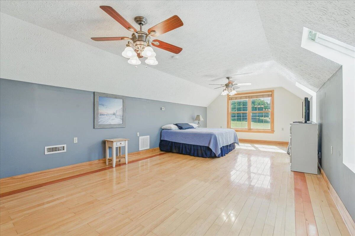 274 Ernest DR - Photo 33