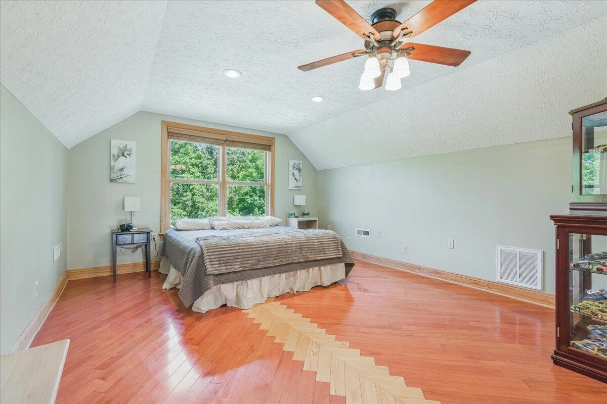 274 Ernest DR - Photo 38
