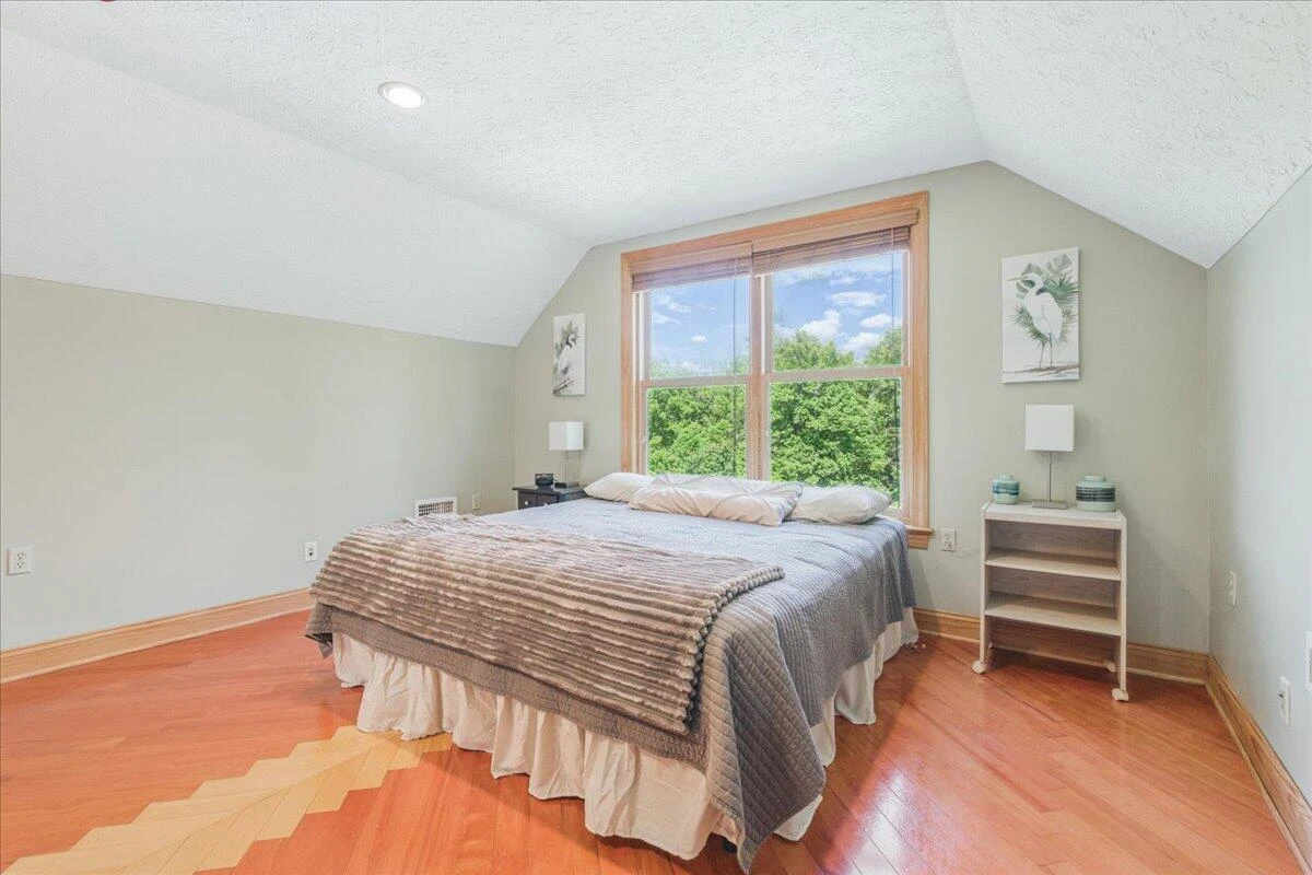 274 Ernest DR - Photo 39