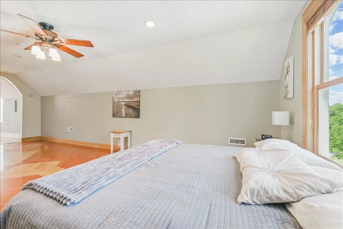 274 Ernest DR - Photo 40