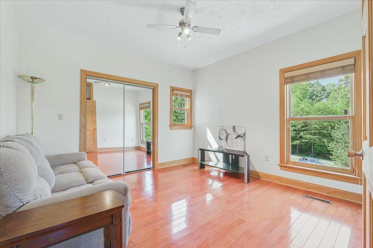 274 Ernest DR - Photo 44