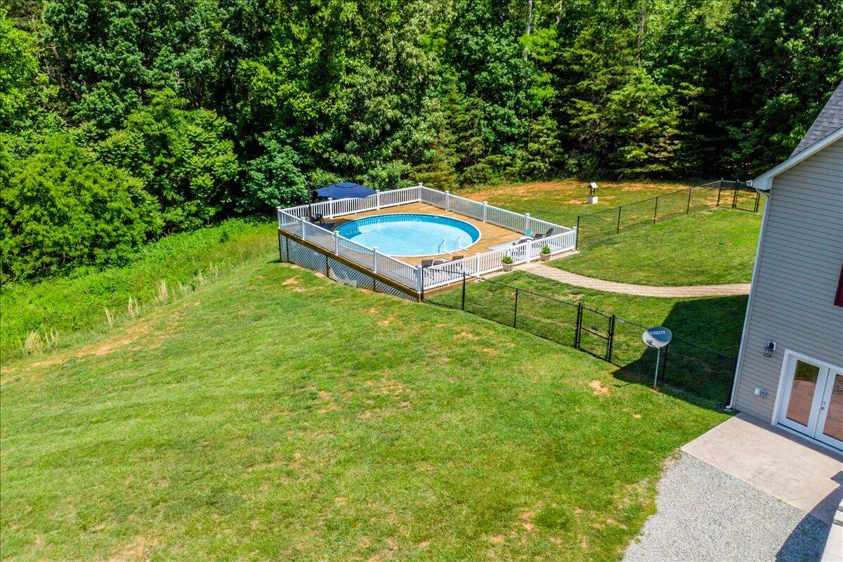 274 Ernest DR - Photo 68