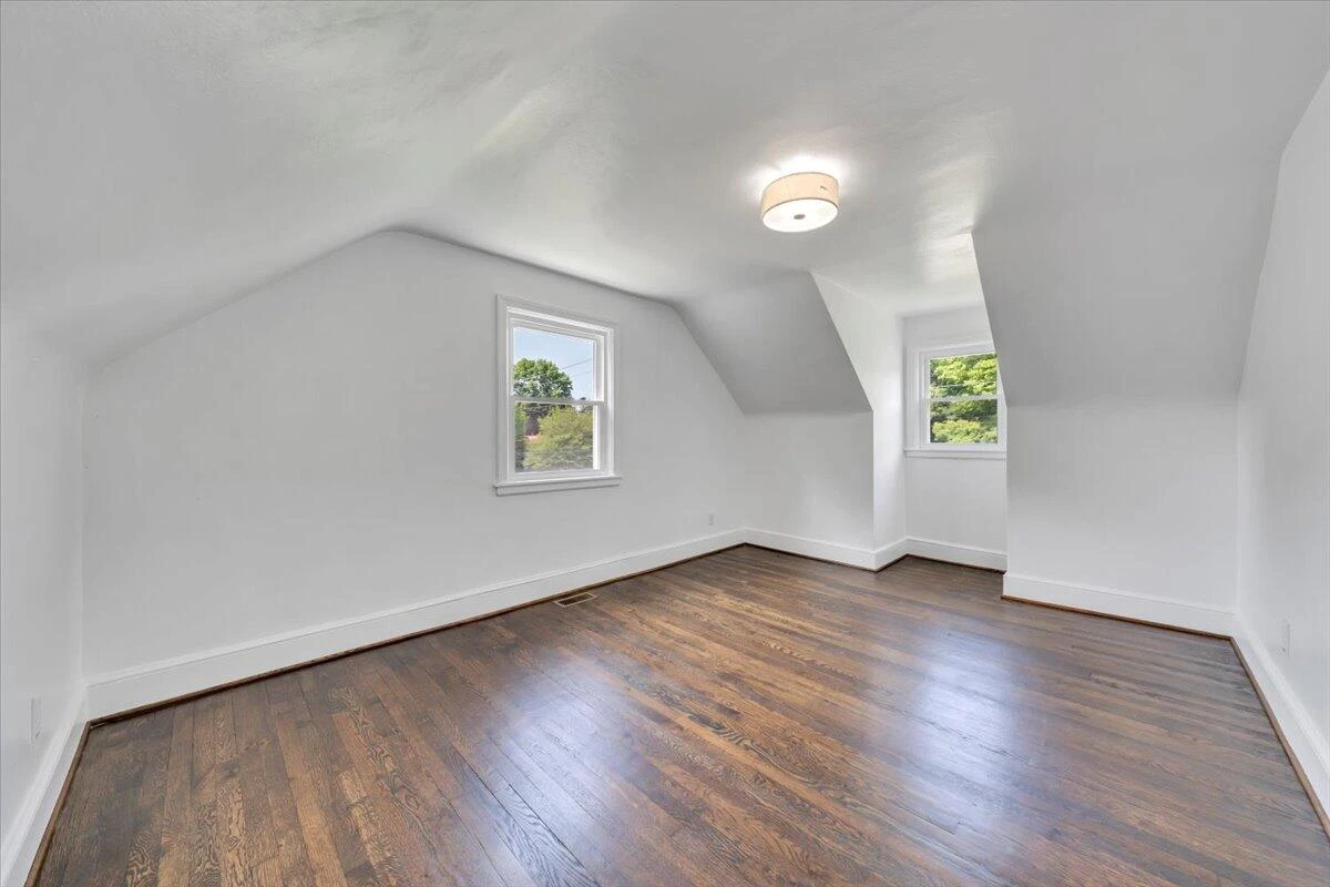 3625 Poplar DR - Photo 23