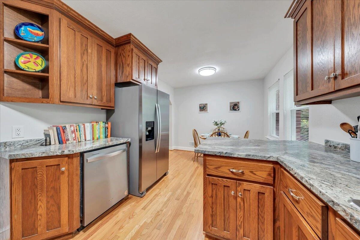 2324 Howard RD - Photo 20