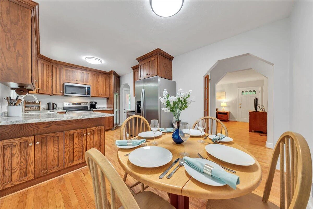 2324 Howard RD - Photo 26