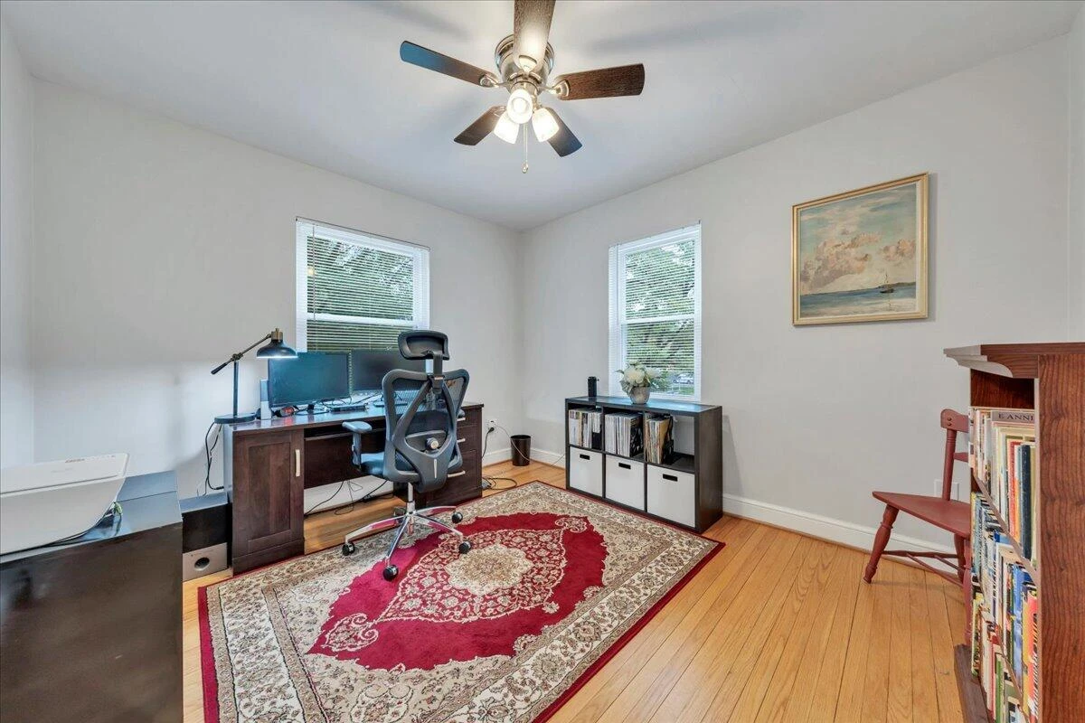 2324 Howard RD - Photo 31