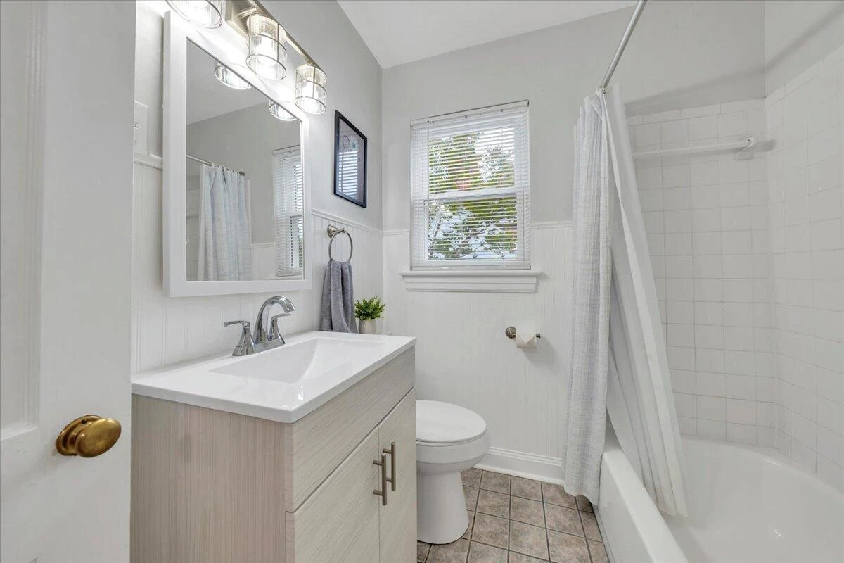 2324 Howard RD - Photo 33