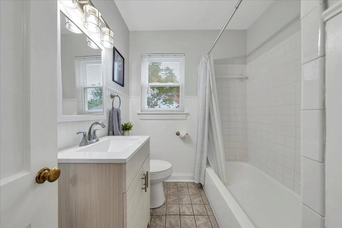 2324 Howard RD - Photo 34