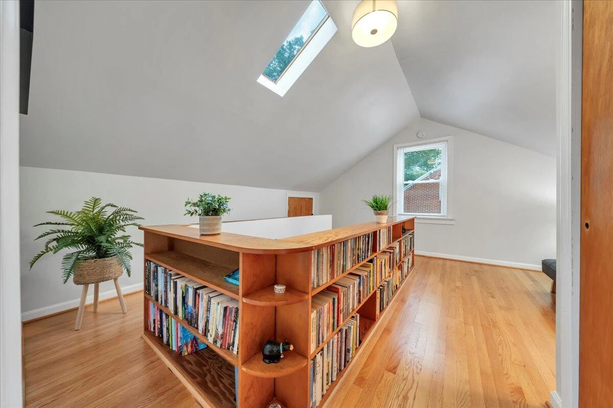2324 Howard RD - Photo 37