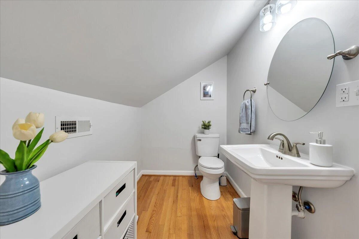 2324 Howard RD - Photo 43