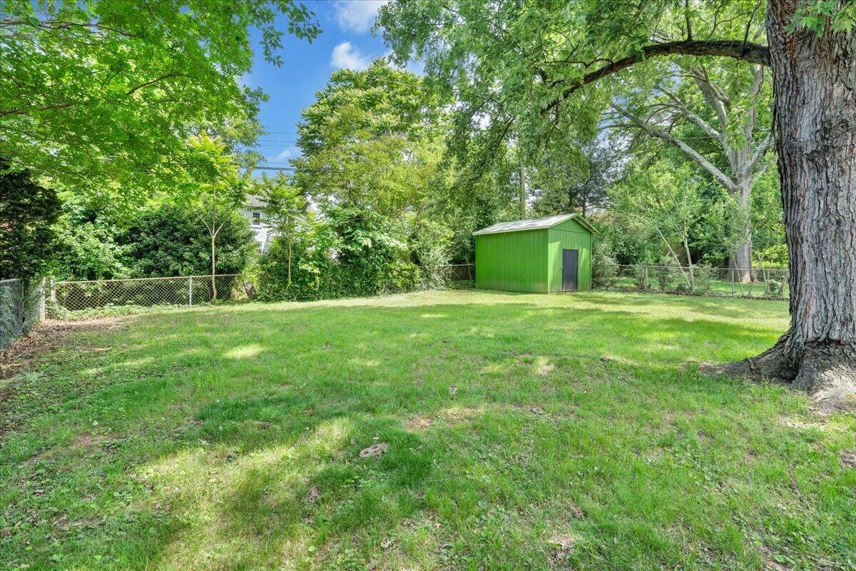 2324 Howard RD - Photo 11