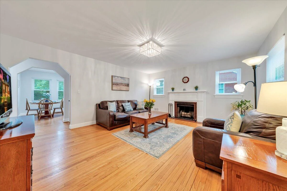 2324 Howard RD - Photo 13