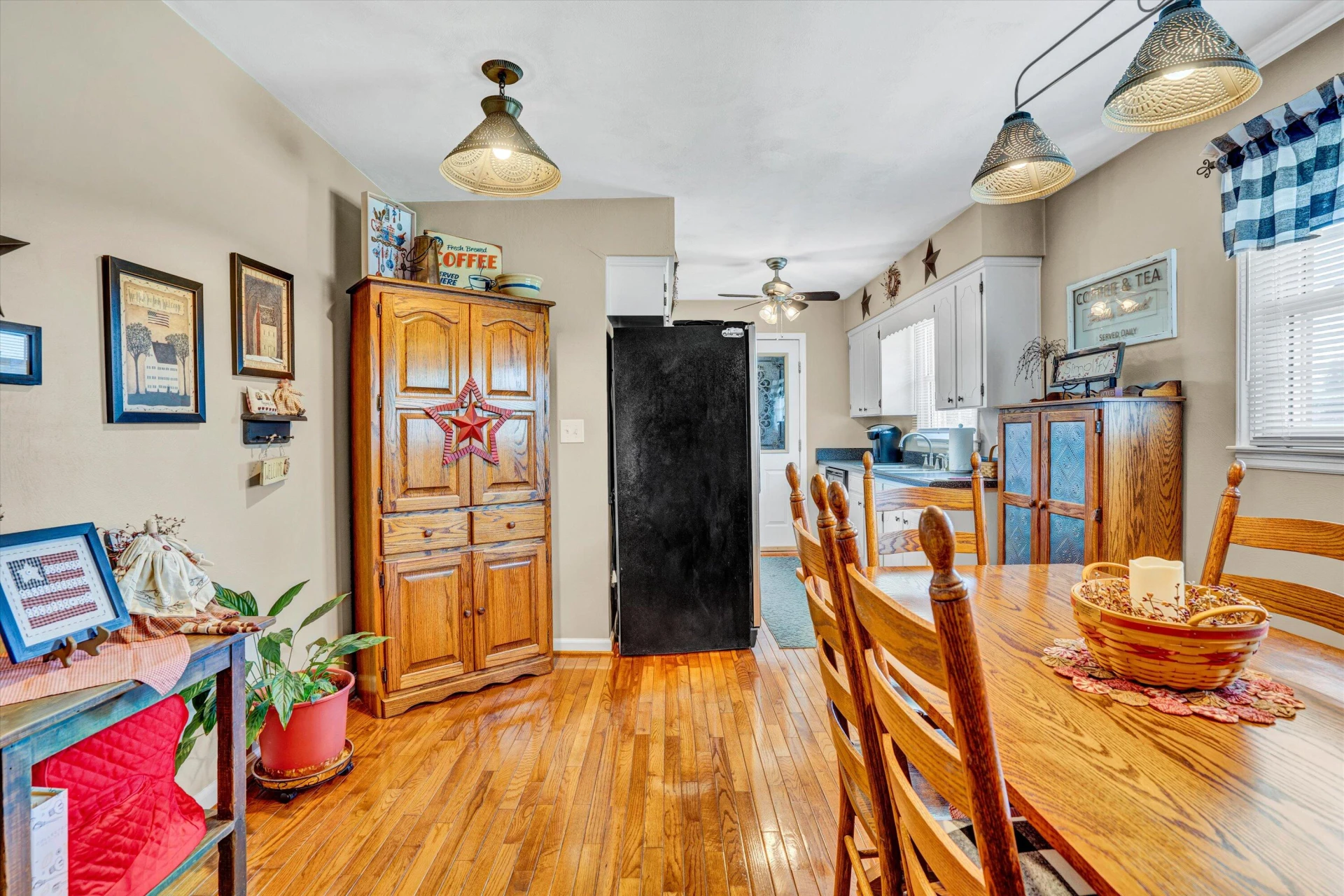 93 Southwest AVE - Photo 9