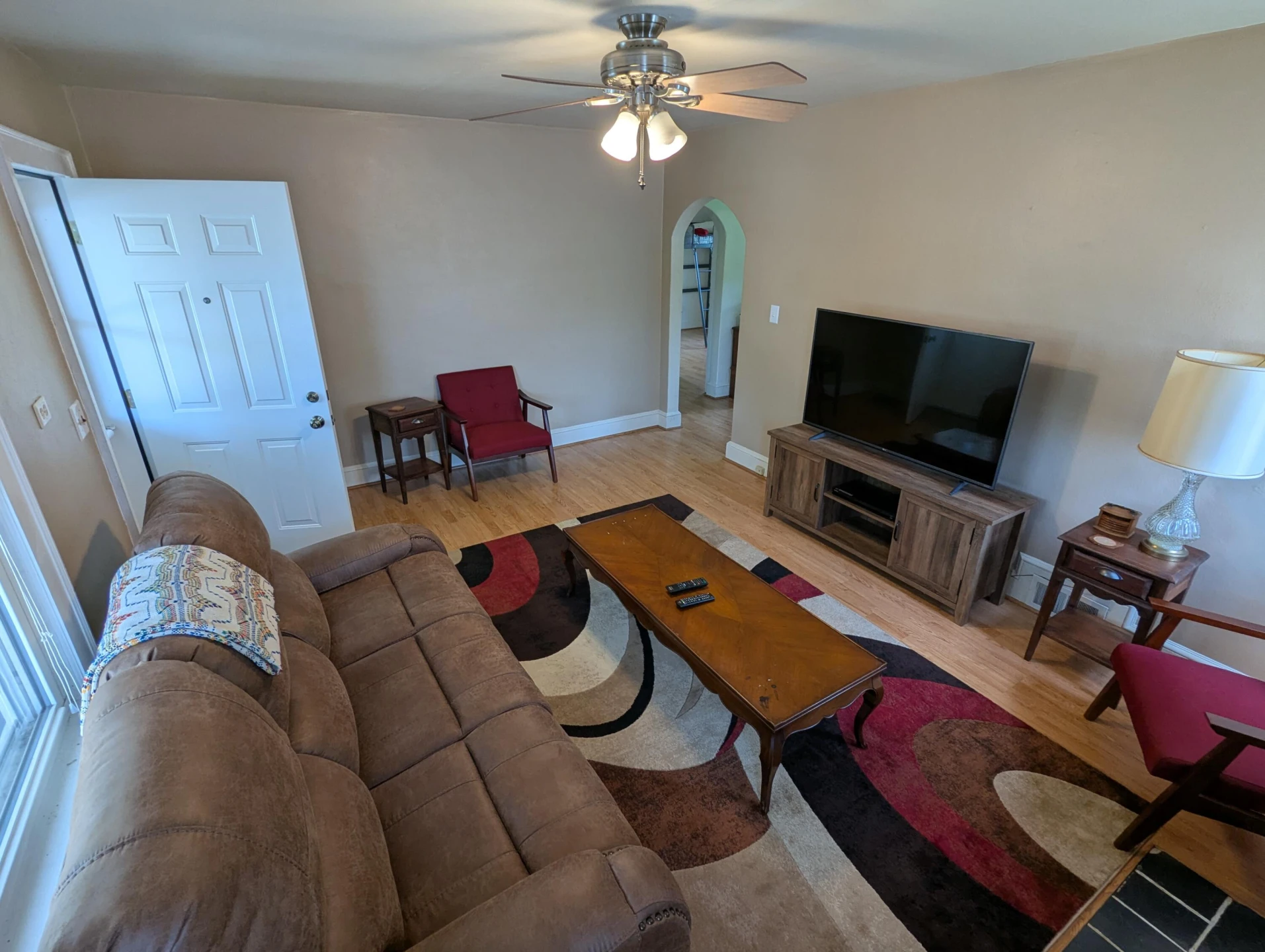 3111 Hillcrest AVE - Photo 4