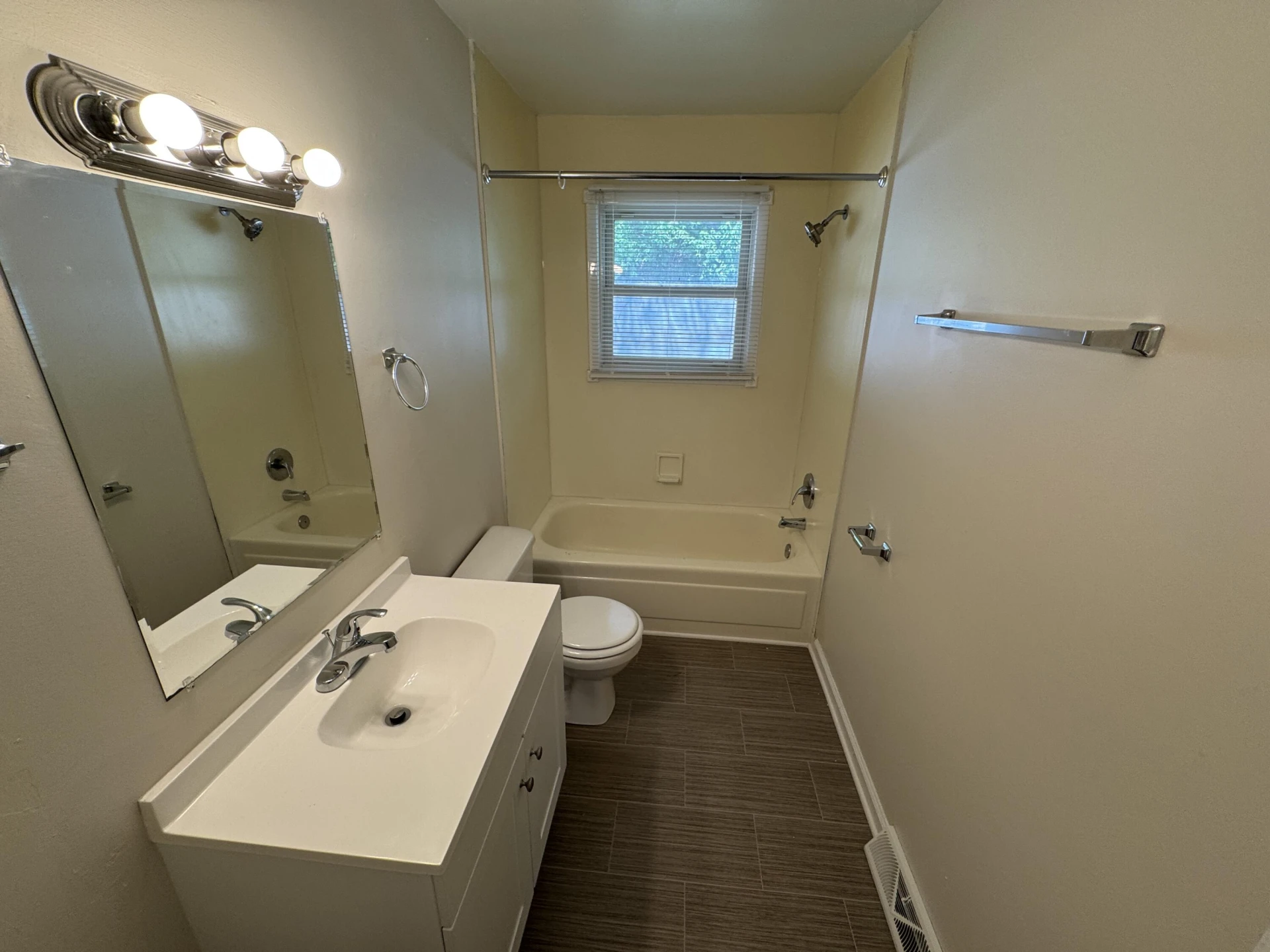 4656 Trevino CIR - Photo 10