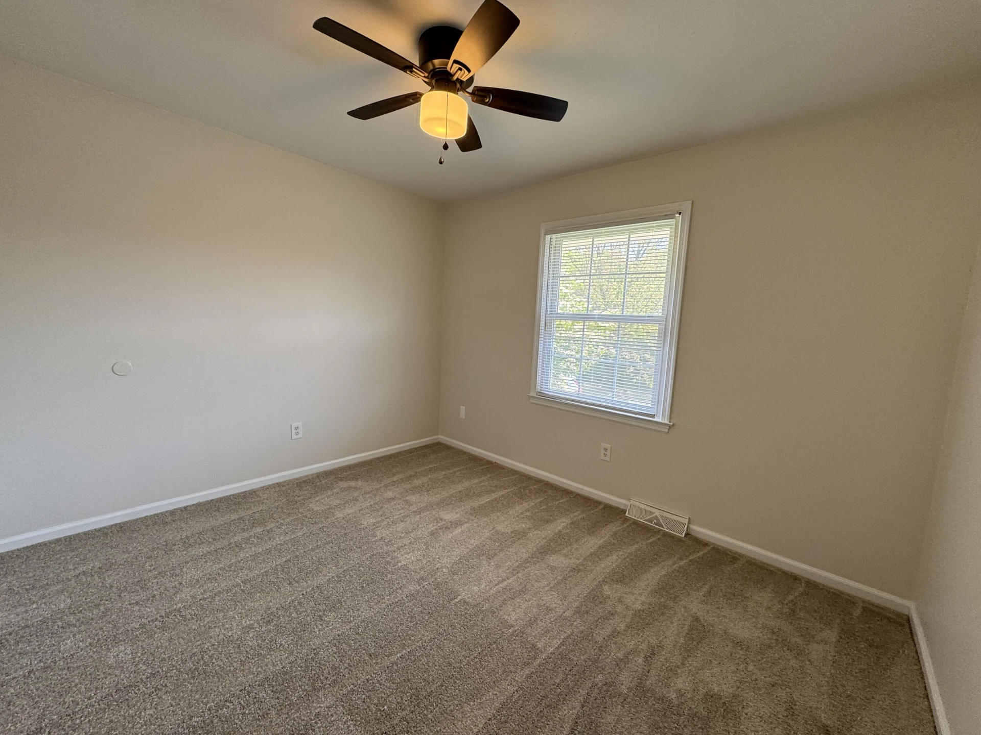 4656 Trevino CIR - Photo 16