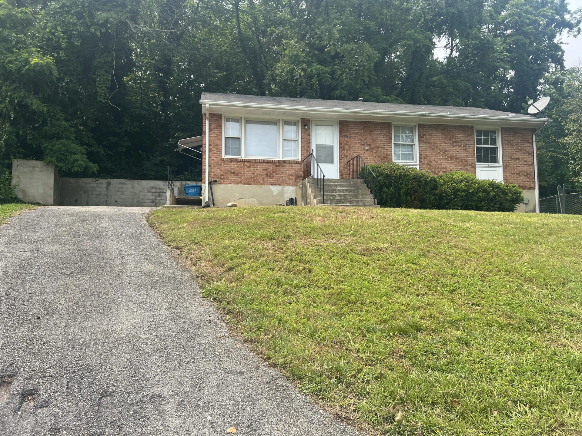 4656 Trevino CIR - Photo 2