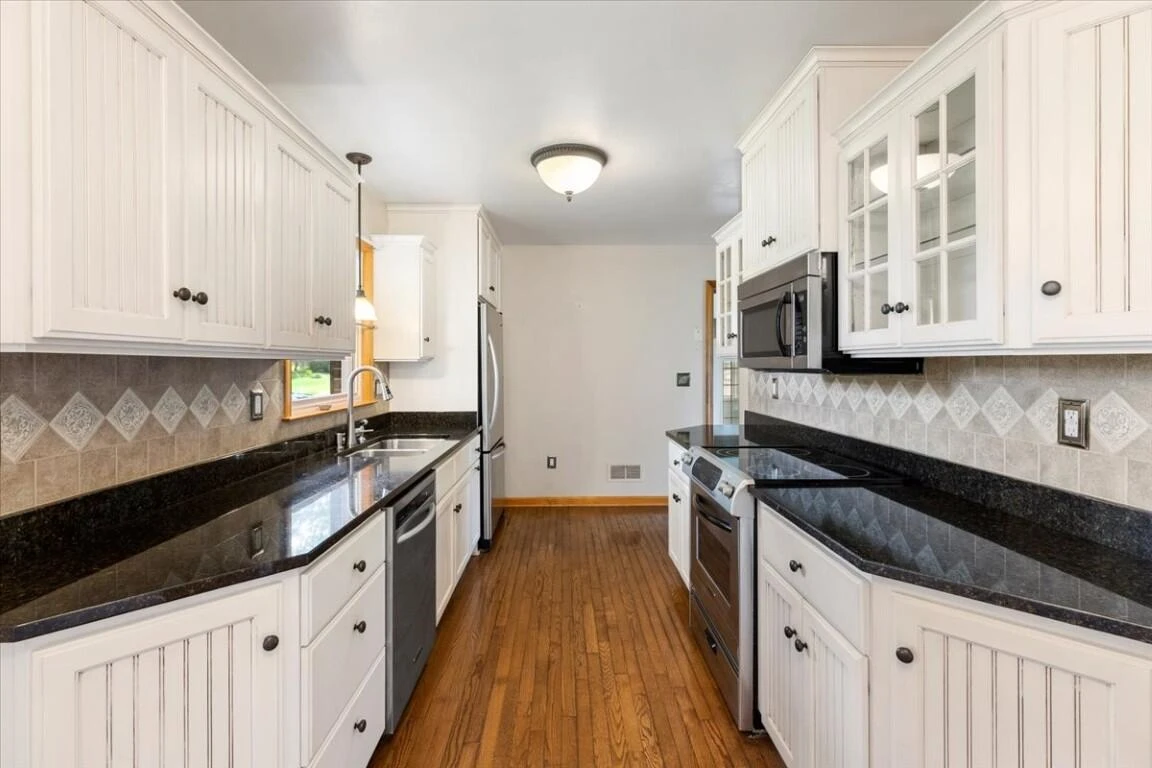 5496 Stuart ST - Photo 23