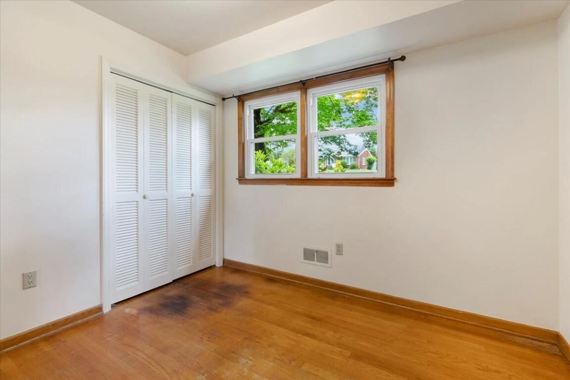 5496 Stuart ST - Photo 30