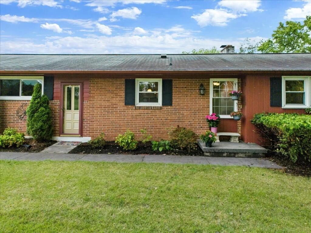 5496 Stuart ST - Photo 55