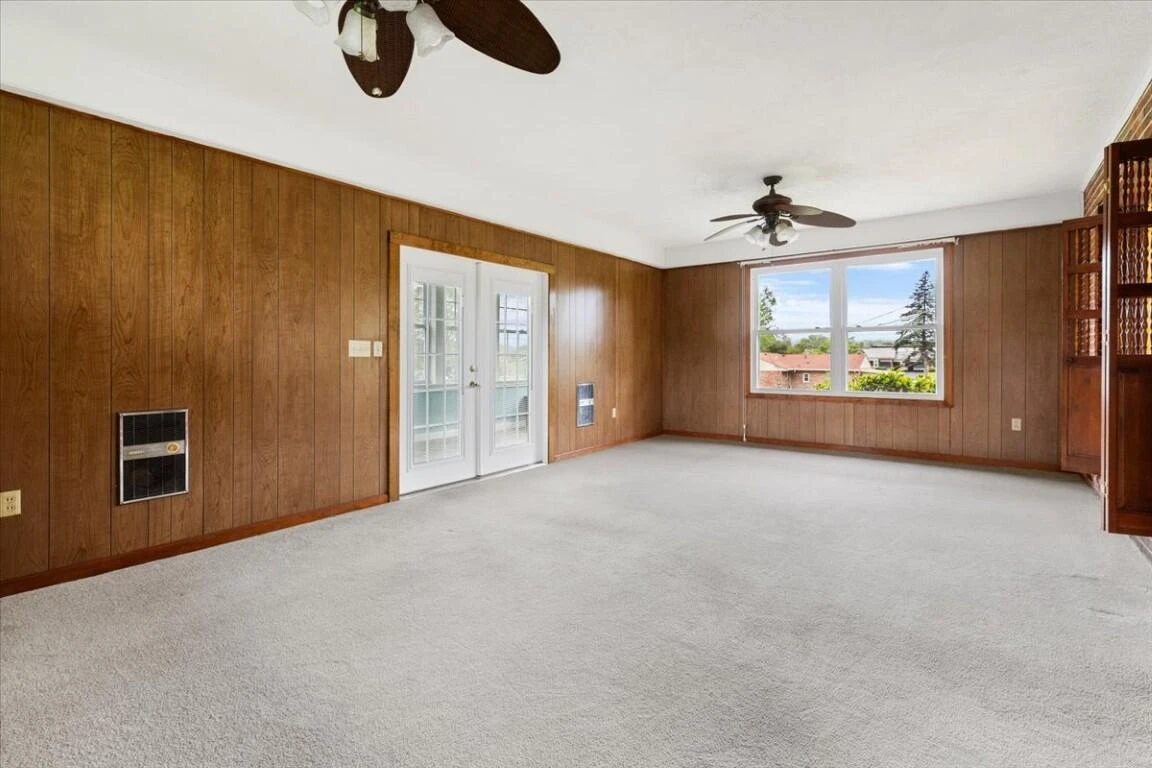 5496 Stuart ST - Photo 9