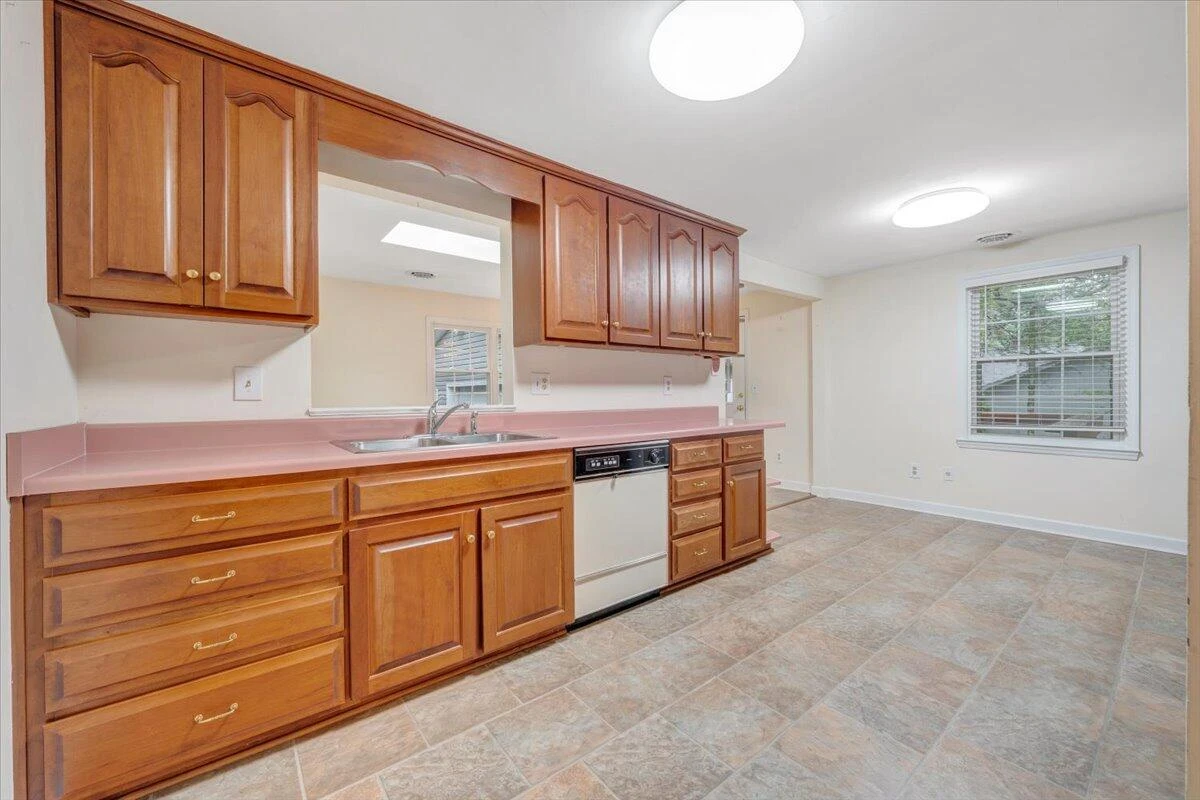 105 Forest Hill LN - Photo 15