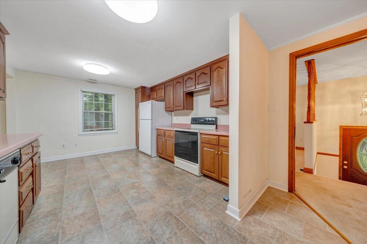 105 Forest Hill LN - Photo 16