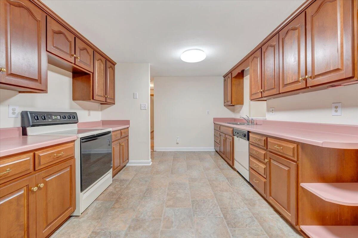 105 Forest Hill LN - Photo 17