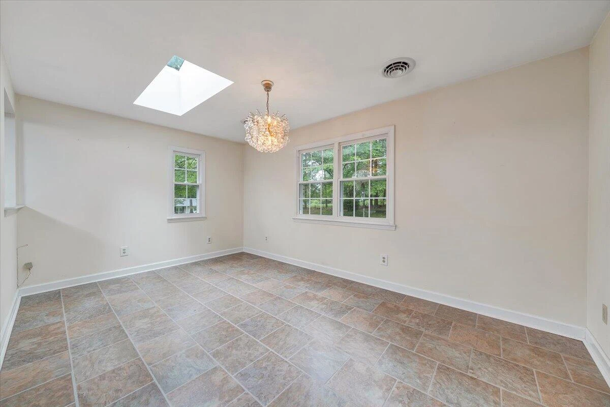 105 Forest Hill LN - Photo 20