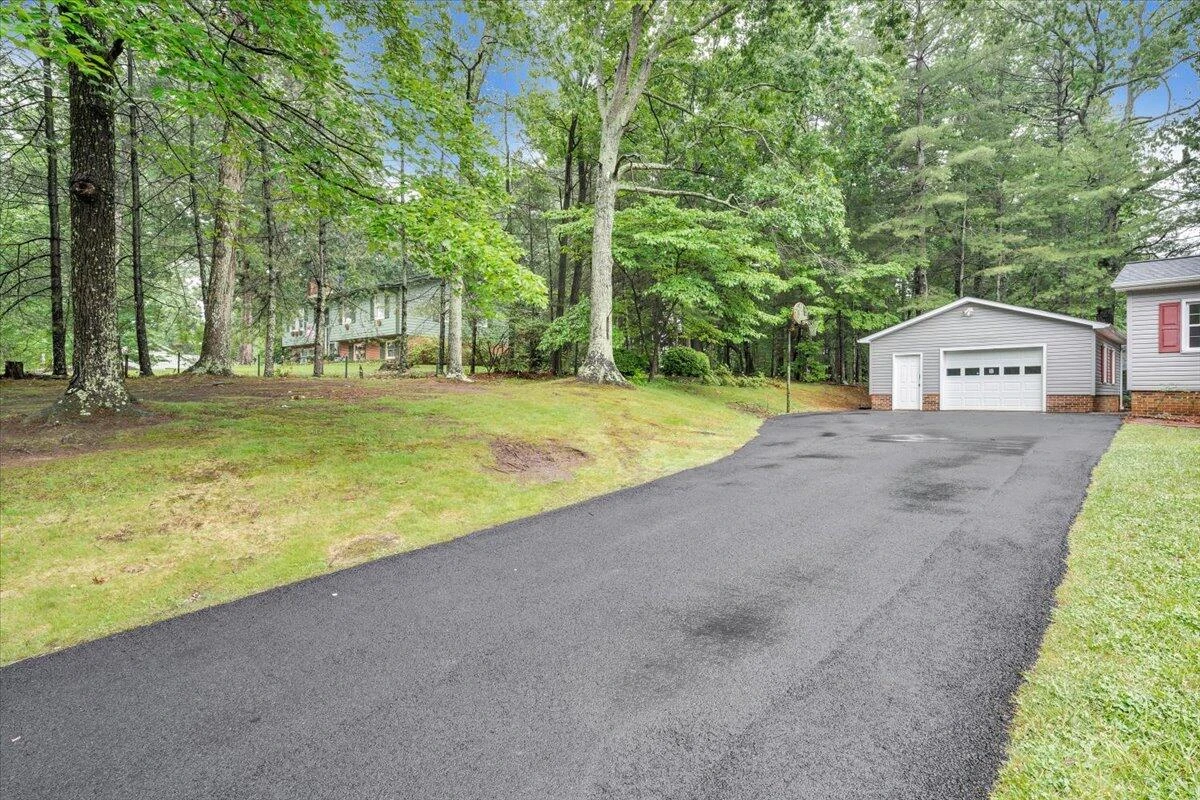 105 Forest Hill LN - Photo 41