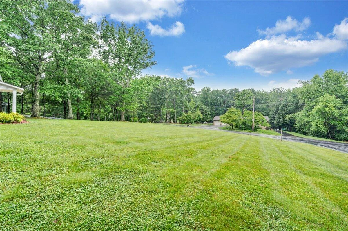 105 Forest Hill LN - Photo 43