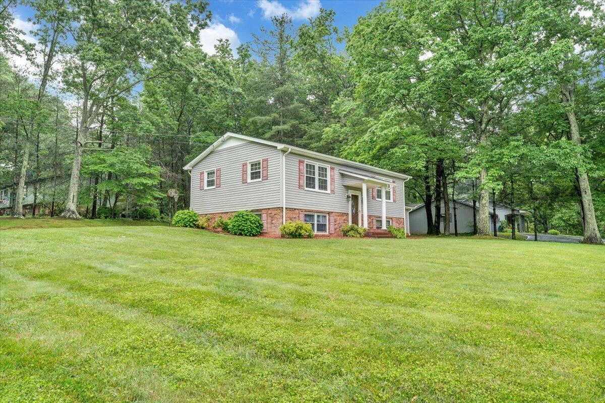 105 Forest Hill LN - Photo 44