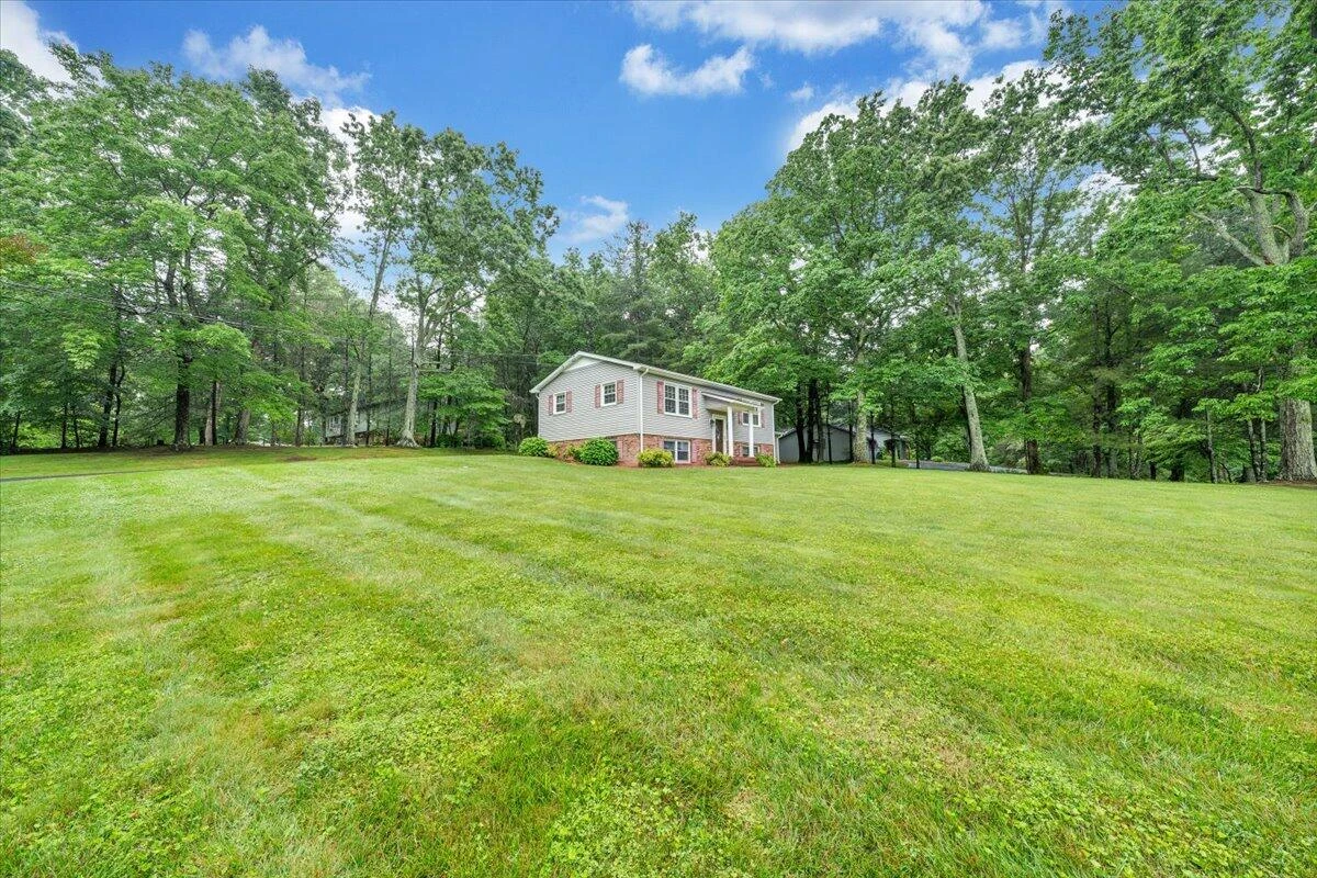 105 Forest Hill LN - Photo 45