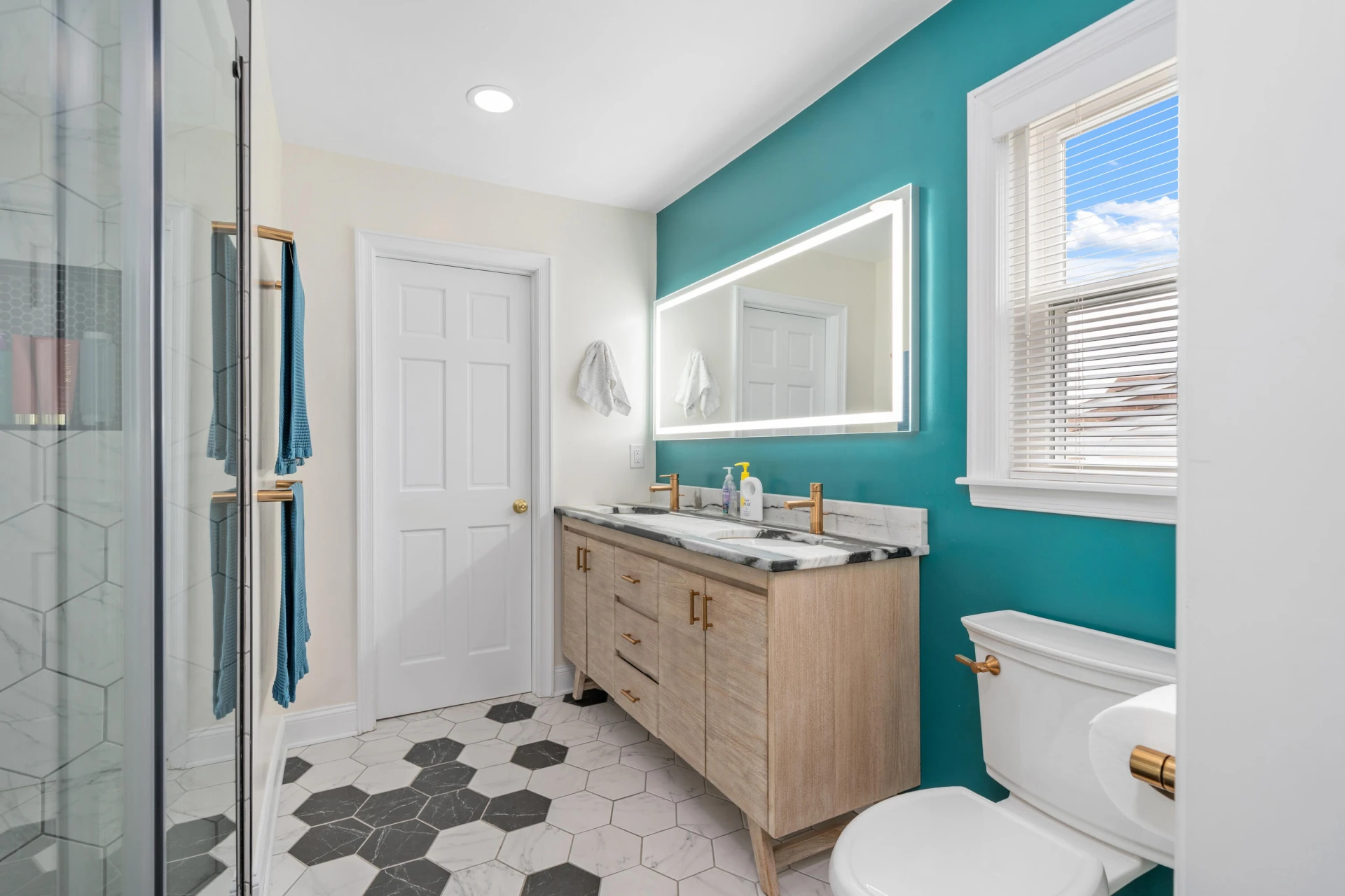 2561 Inglewood RD - Photo 17