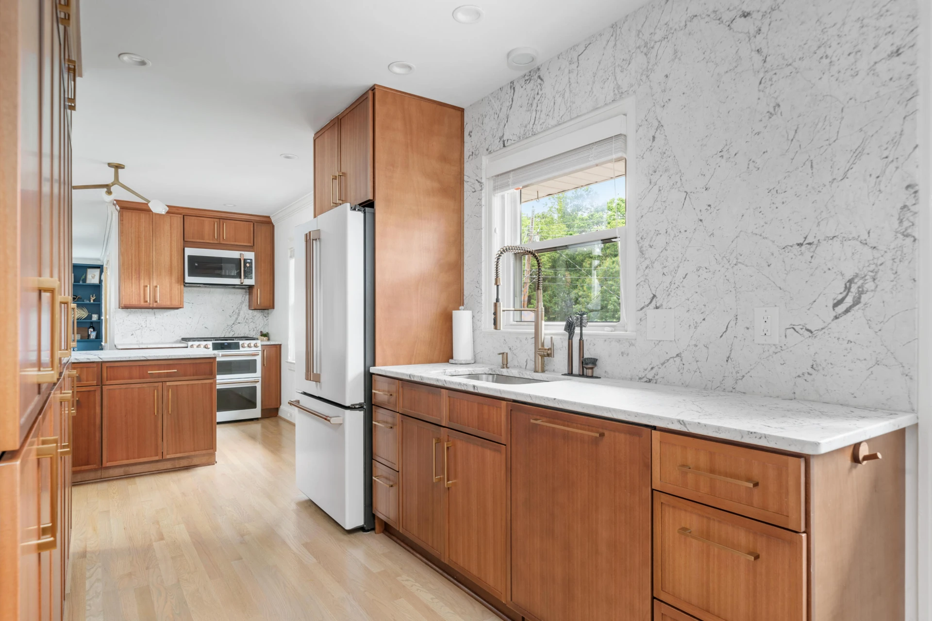 2561 Inglewood RD - Photo 7