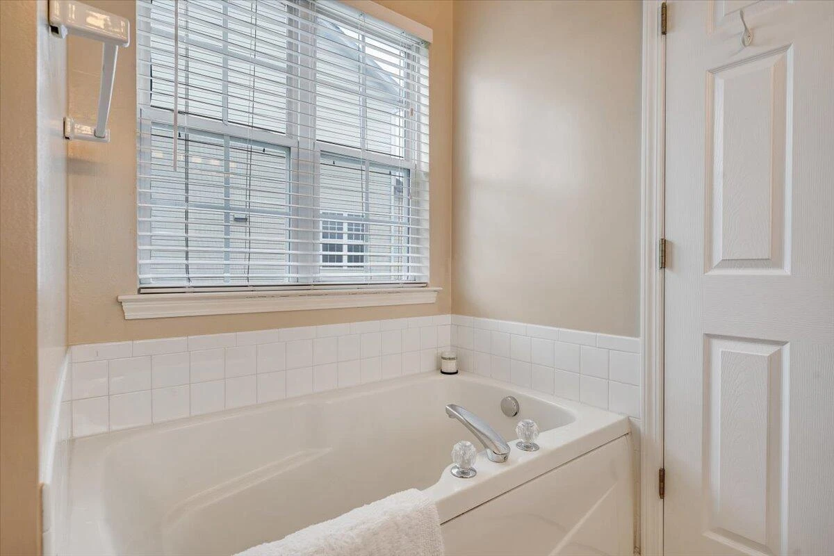 6012 Matisse LN - Photo 50