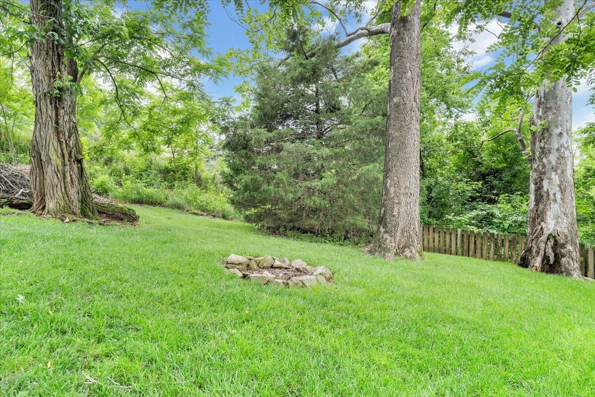 6012 Matisse LN - Photo 76