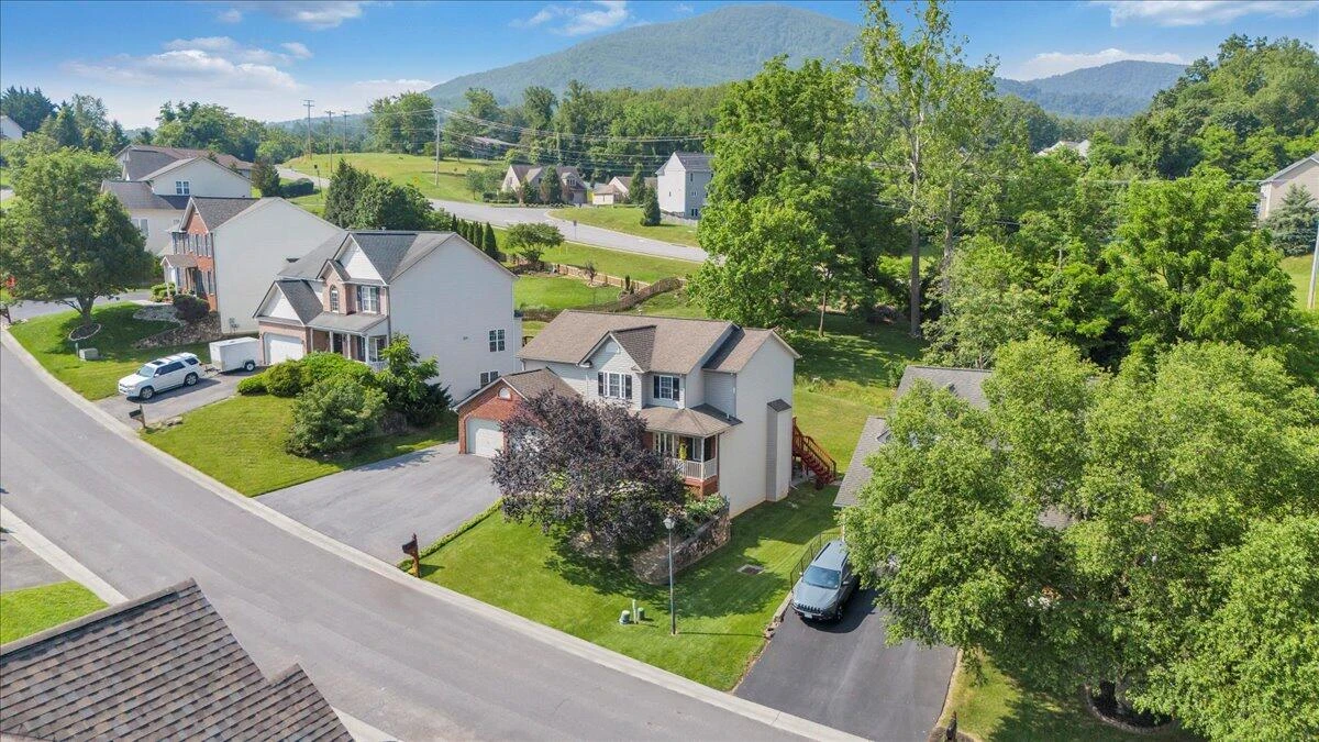 6012 Matisse LN - Photo 85