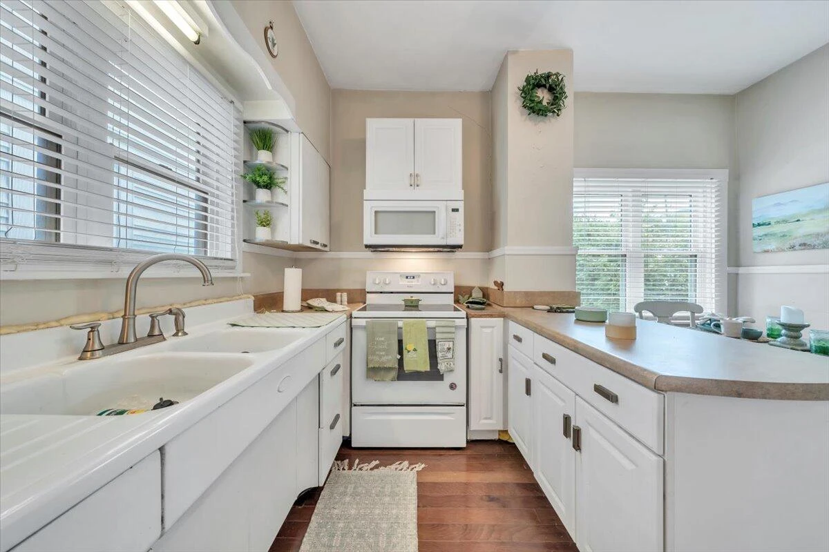 418 Church ST - Photo 14