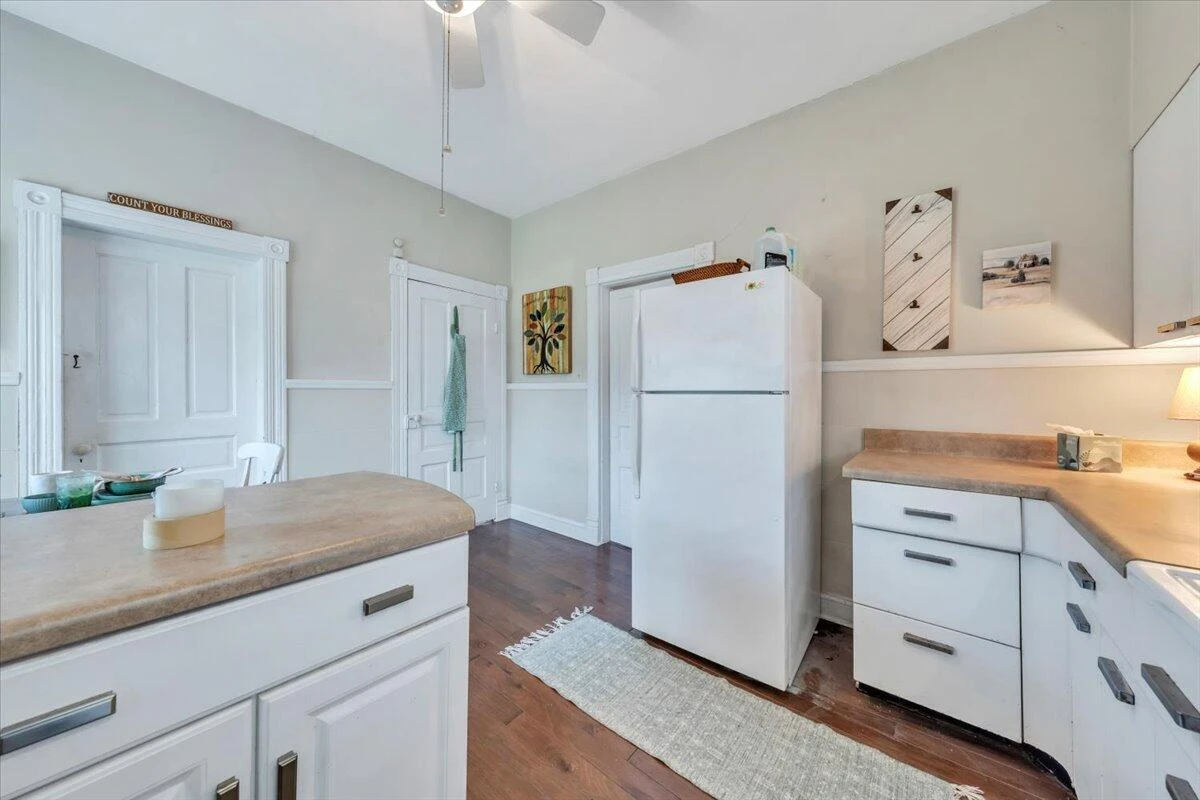 418 Church ST - Photo 15