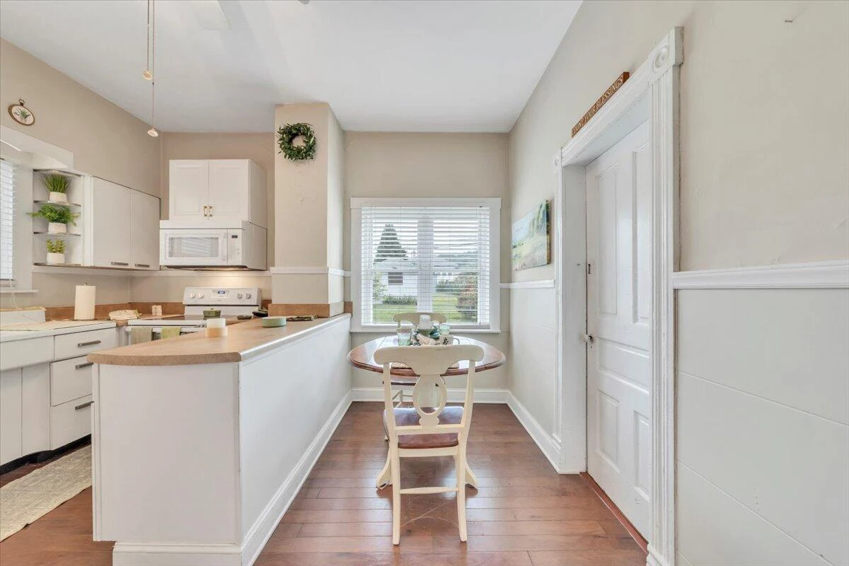 418 Church ST - Photo 16