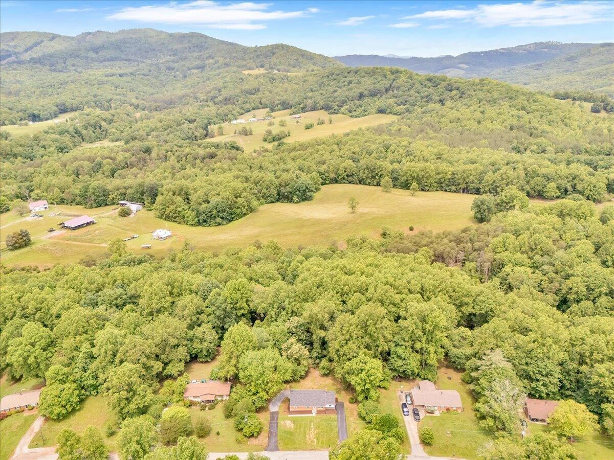 201 Forest Ridge DR - Photo 56