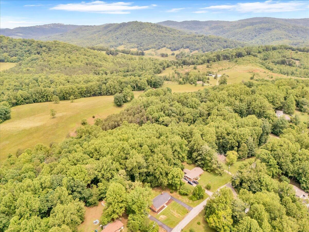 201 Forest Ridge DR - Photo 57